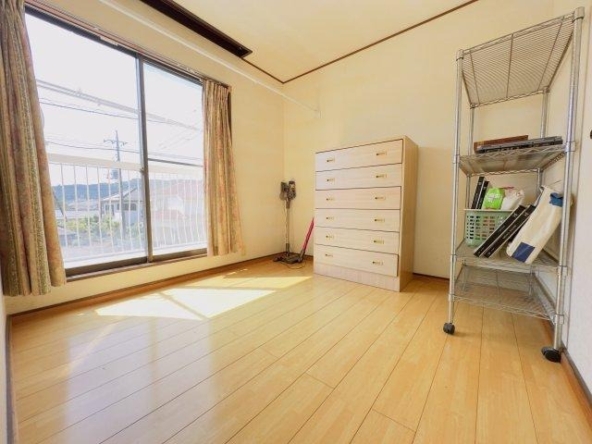 imgi_8_77524858_0028