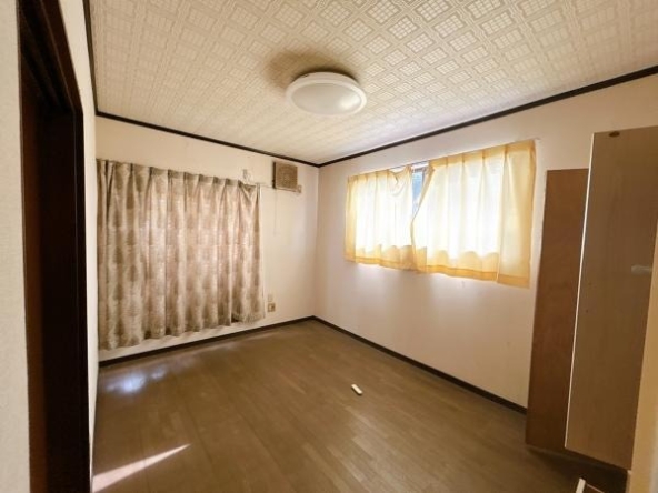 imgi_11_78612028_0009