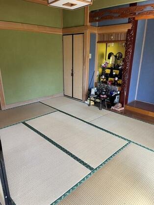 imgi_21_8CC-nguuTLvNvG_ikzzpag==