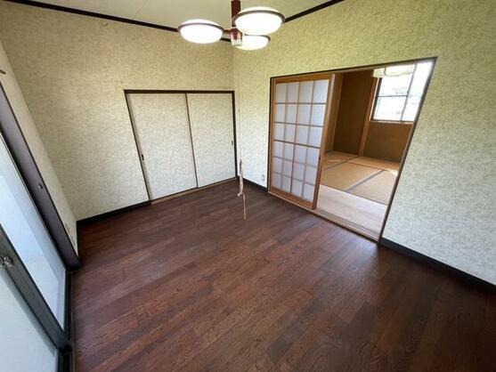 imgi_29_DYsuPuao2ETBFMaECLq-tg==