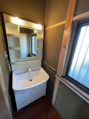 imgi_36_X3MX2qNXrbxAhgMcGSVlpQ==