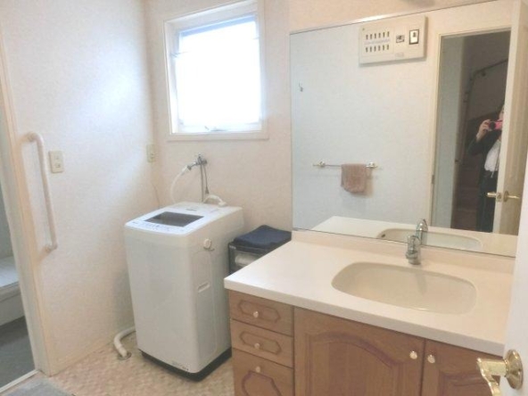 imgi_9_78133551_0007