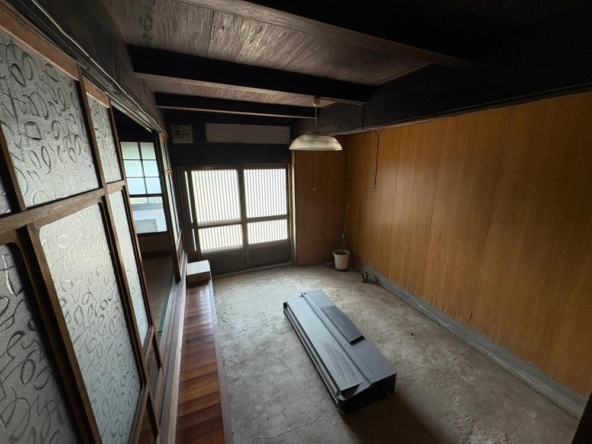 imgi_9_78525129_0005