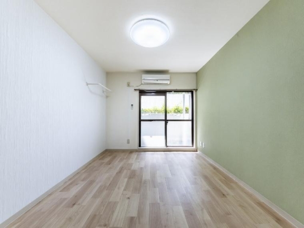 imgi_102_02d6f0ee6a44dffcd7cbc3ba7e6c3e5f_04_01