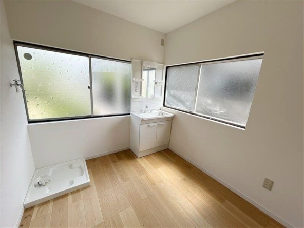 imgi_10_78007683_0013