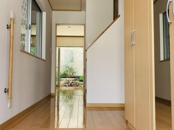 imgi_11_77474141_0010