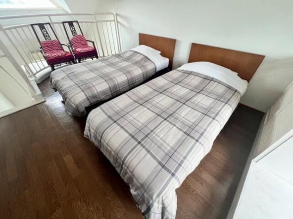 imgi_185_G0KxUlot6880t6b8NUbWBQ==