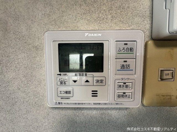 imgi_21_78880285_0024