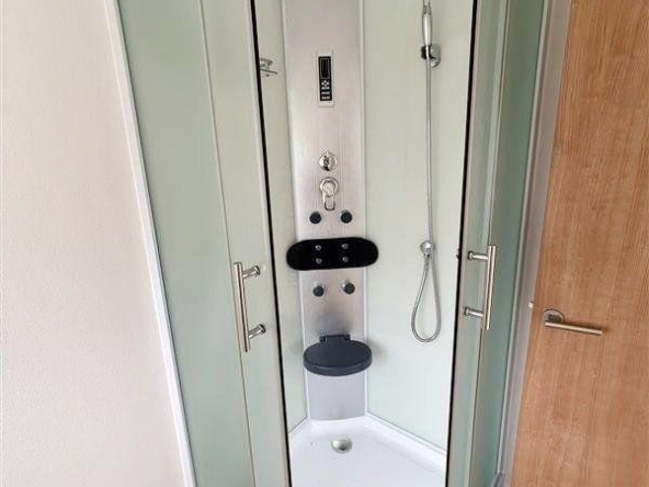 imgi_23_78007683_0015