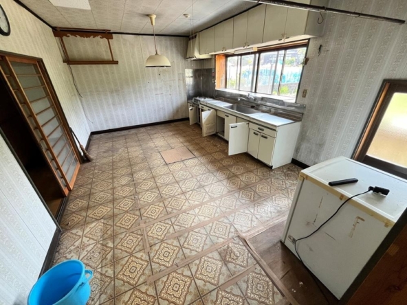 imgi_7_75147461_0008