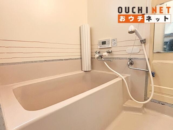 imgi_106_1871506738_640x480