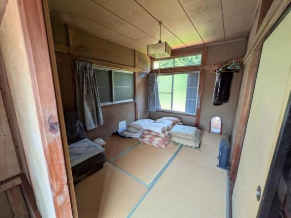 imgi_107_1906487558_600x450