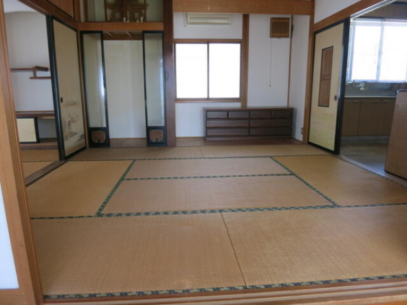 imgi_109_1745303188_640x480