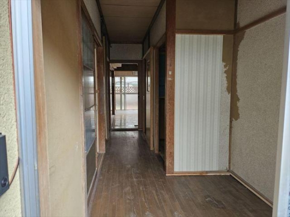 imgi_109_1864561196_640x480