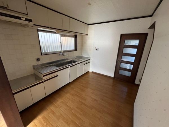 imgi_112_1822429091_600x450