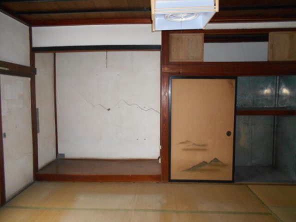 imgi_112_1851451059_640x480