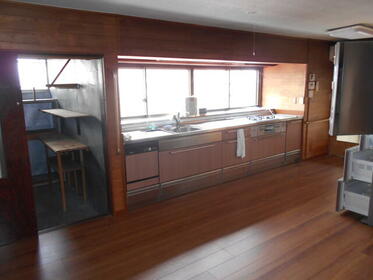 imgi_119_1851451071_373x280