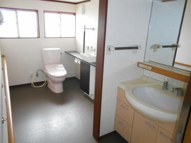 imgi_121_1851451095_373x280