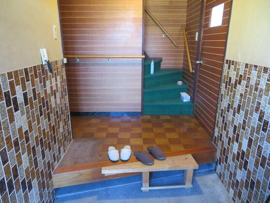 imgi_17_1911563176_557x418