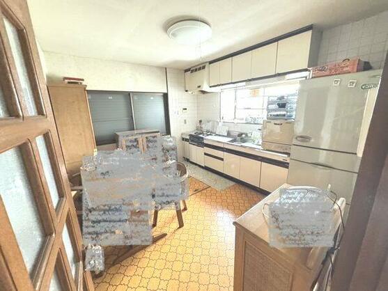 imgi_18_1862452654_557x418