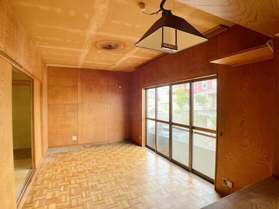 imgi_18_1901786552_557x418