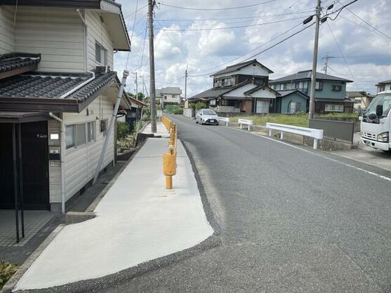 imgi_19_1896980766_557x418