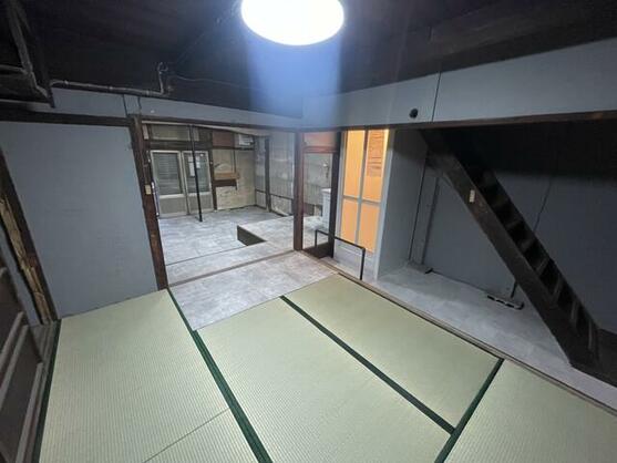 imgi_20_1927600310_557x418