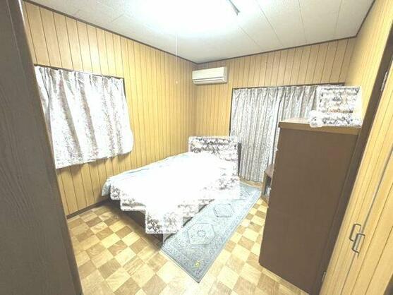 imgi_23_1862452676_557x418