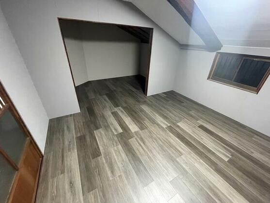 imgi_23_1927600337_557x418