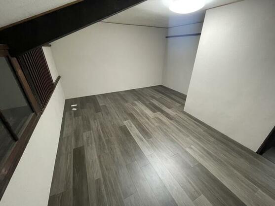 imgi_24_1927600348_557x418