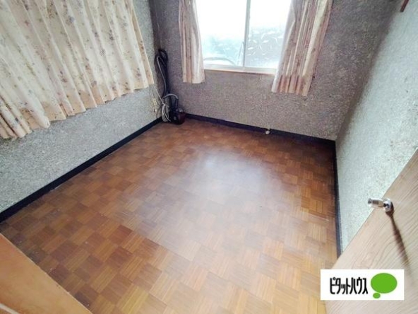 imgi_45_100989_200561_200564_4