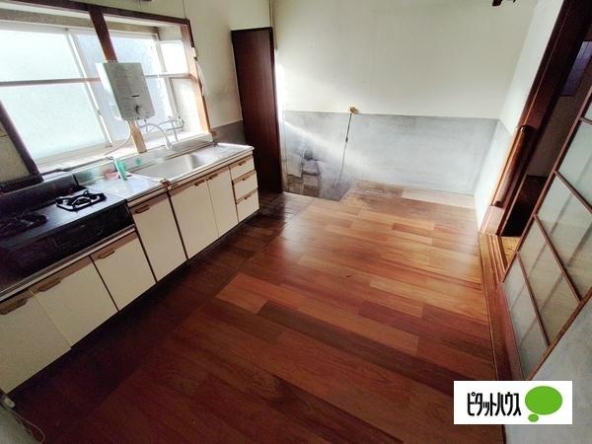 imgi_47_100989_200561_200564_6