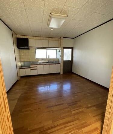 imgi_48_1937867235_375x500