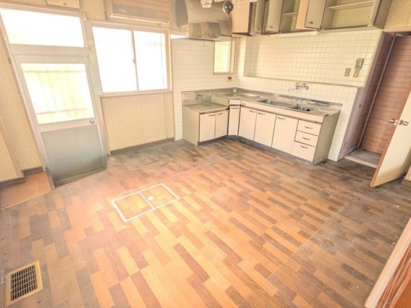 imgi_5_78387317_0017