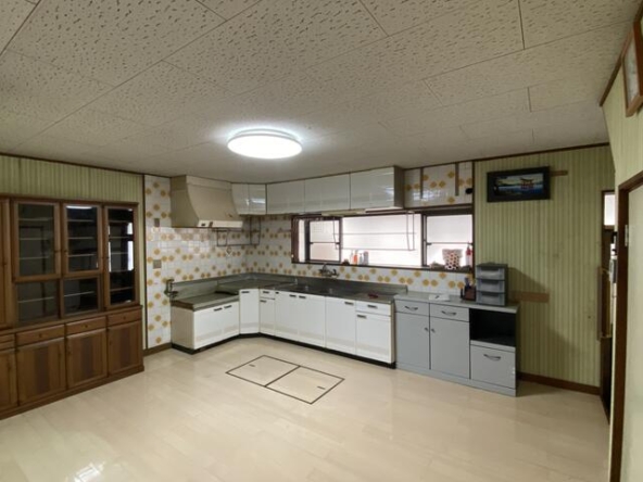 imgi_65_1946214150_640x480