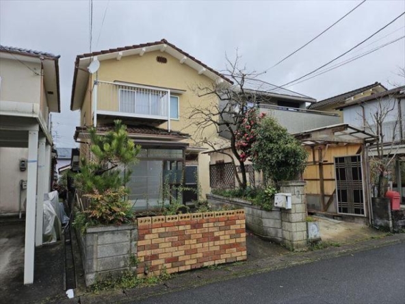 imgi_97_1864561167_640x480