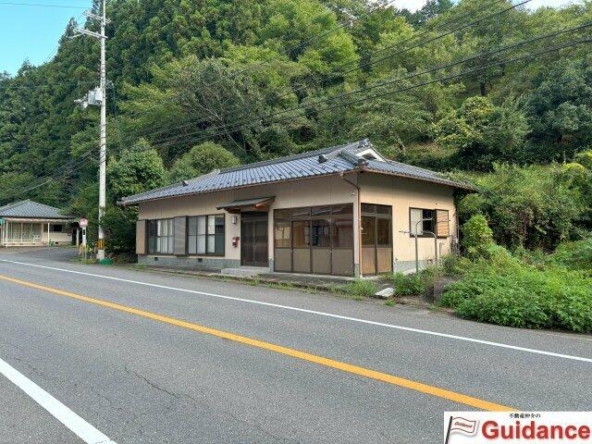 imgi_102_1808455342_640x480