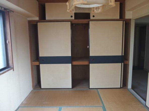 imgi_104_1924743940_640x480