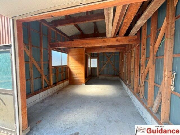 imgi_109_1847506120_640x480