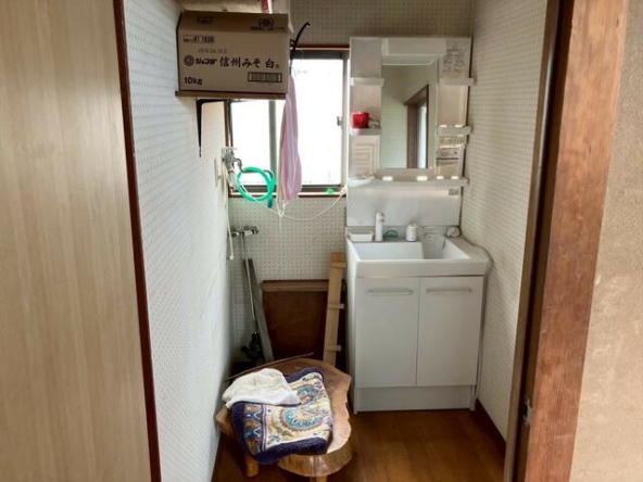 imgi_110_1943259005_640x480