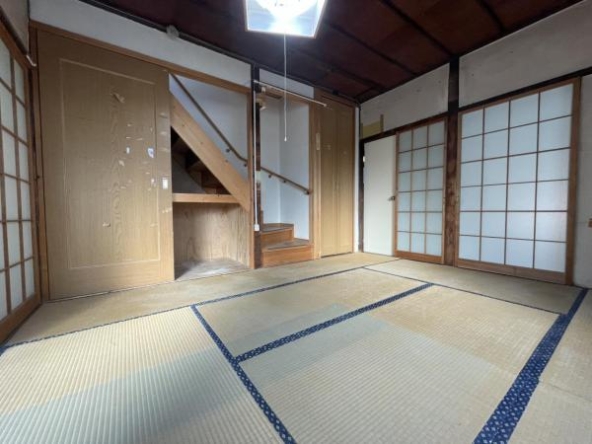 imgi_114_1939163009_600x450