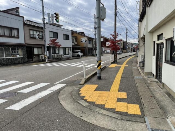 imgi_115_1929763003_640x480