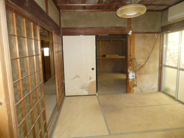 imgi_116_1613981660_640x480