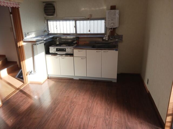 imgi_116_1932995618_640x480