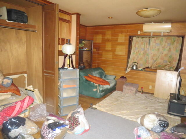 imgi_118_1949932735_640x480