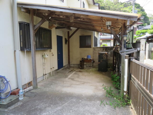 imgi_120_1949933503_640x480