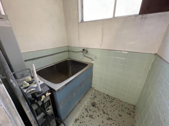 imgi_124_1939163043_600x450