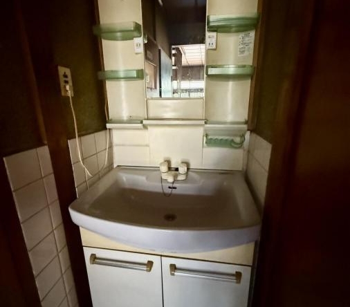 imgi_12_75883975_0029