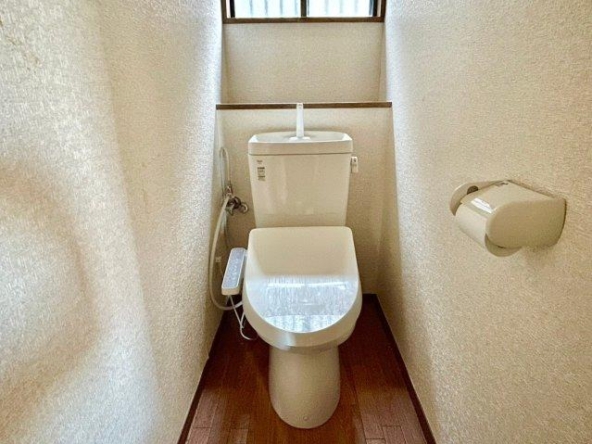 imgi_12_77788160_0008