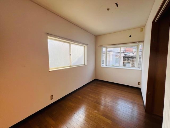 imgi_14_78715672_0012